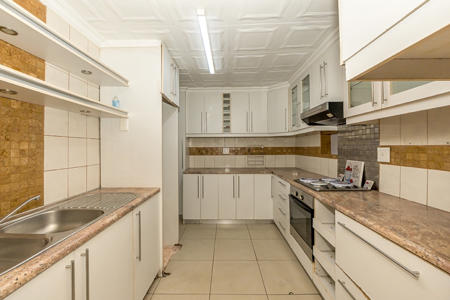 7 Bedroom Property for Sale in Lentegeur Western Cape